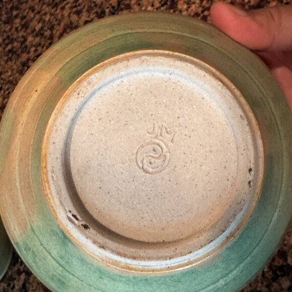 2 Studio Art Pottery Nesting Bowls Handmade Signed JM Green/Yellow Rust Stonewar - Picture 11 of 15